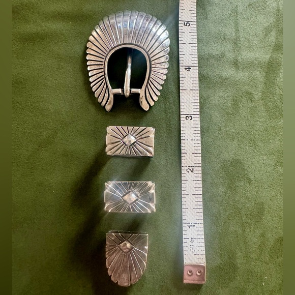 Vintage 3/4” Sterling Silver Buckle Set.  Signed MP - Picture 2 of 11